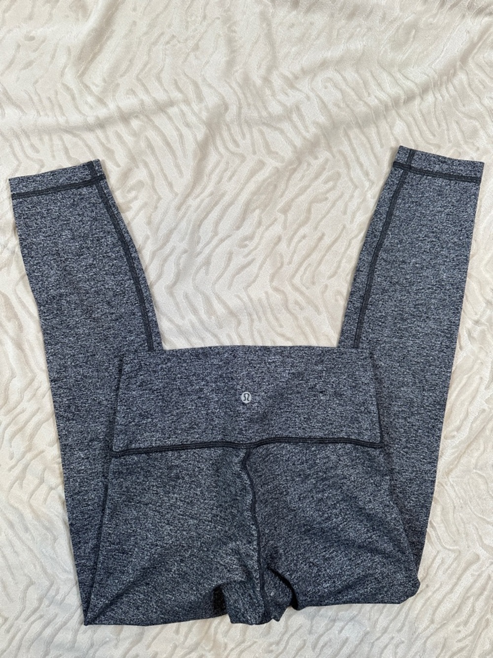 Lululemon Wunder Under HR leggings Size 6 - Picture 1 of 6